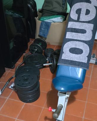 pesi e attrezzatura per homegym