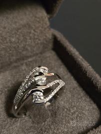 Anello Fabiani trilogy oro bianco con diamanti