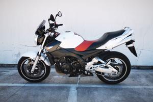 Suzuku GSR 600 anno 2007