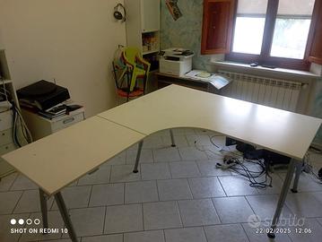 scrivania da ufficio 