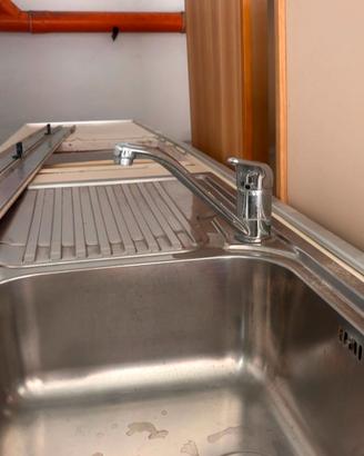 Cucina quasi nuova con elettrodomestici