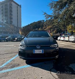 Volkswagen golf 8 r-Line 150cv dsg