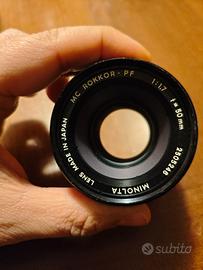 Minolta MC Rokkor 50mm f/1.7 con adapter RF