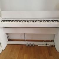 Pianoforte digitale Roland 120 + sgabello omaggio
