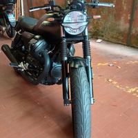 Moto Guzzi V7 - 2022