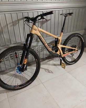 santa cruz nomad CC 