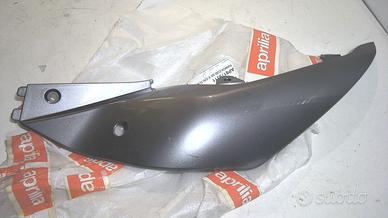 FIANCO CODONE SX PEGASO APRILIA AP8179311
