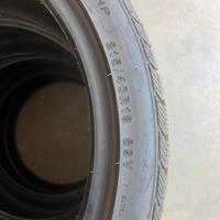 Gomme invernali 215/40/18