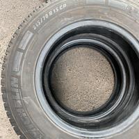 4 copertoni misura 215/70 r15