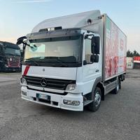 Mercedes-Benz atego 822 frigo con ganciere