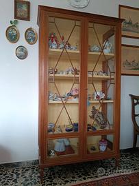 vetrina stile antico in legno