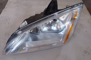 NUOVO Faro ant sinistro Ford Focus 2004-2008