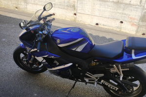 Yamaha r1