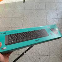 Logitech MK220