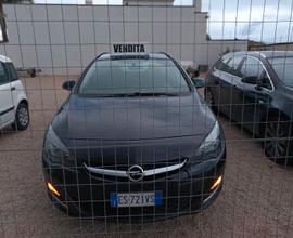 OPEL Astra 4ª serie - 2013