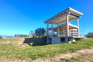 VILLINO INDIPENDENTE CON TERRENO e VISTA PANORAMIC
