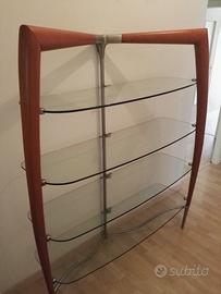 libreria in ciliegio e piani in cristallo