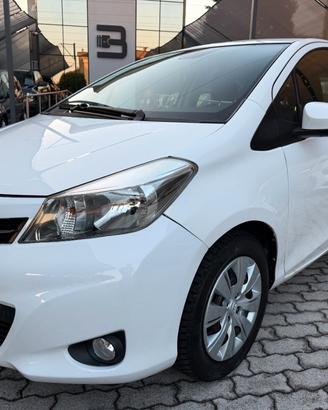 Toyota Yaris 5 Porte Yaris 5p 1.0 Lounge IDONEA NE