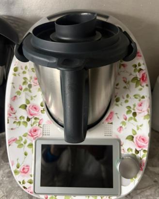 Bimby TM6 prezzo 800 €