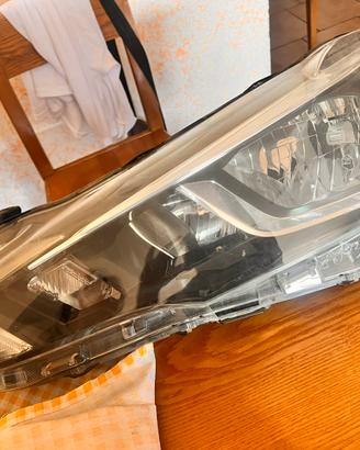 Faro anteriore sx nissan micra