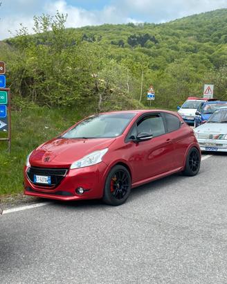 Peugeot 208 gti