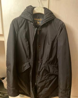 Piumino parka Woolrich marrone scuro lucido  