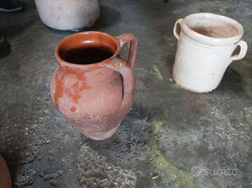 vaso in terracotta marrone 