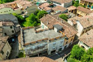 CASA SEMINDIPENDENTE A SAN FELICE DEL BENACO