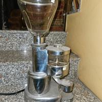 macinino ferretti vecchio 