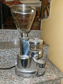 macinino ferretti vecchio 