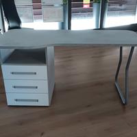 Scrivania di design effetto cemento 