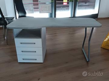 Scrivania di design effetto cemento 