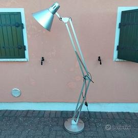 Lampada industriale da terra funzionante 