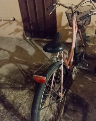 Bicicletta rosa da donna seminuova
