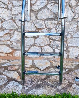 Scaletta  in acciaio per piscina interrata