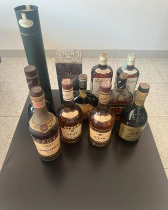 Bottiglie Vintage /stock/brandy/scotch/ballantines