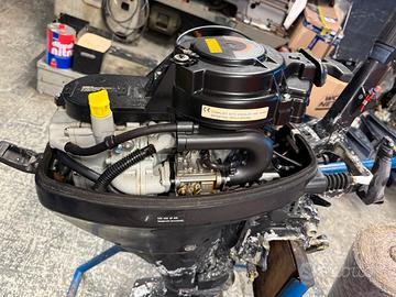 Suzuki 9.9 4 tempi da battaglia