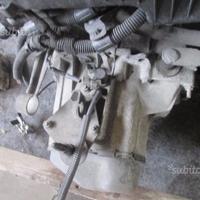 CAMBIO peugeot 206 1.4 b 2004 - KFU -