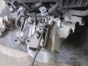 CAMBIO peugeot 206 1.4 b 2004 - KFU -