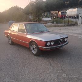 bmw E 12 520i