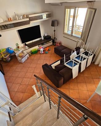 Duplex Di Recente Costruzione 2 Livelli + Garage
