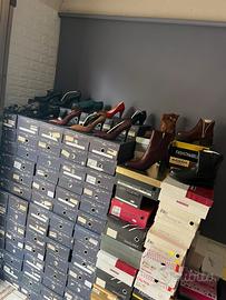 Stock 220 scarpe da donna