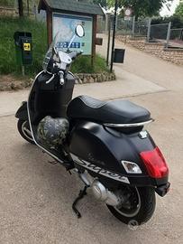 Vespa GTS 300 Super sport