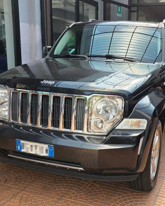 Jeep Cherokee 2.8 CRD DPF Limited Auto