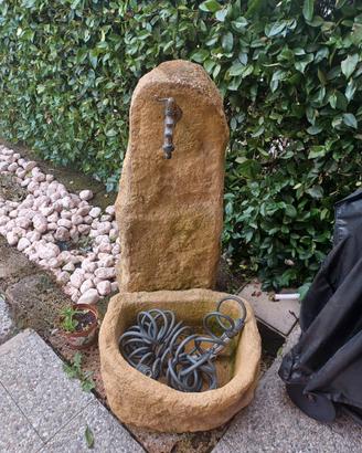 fontana in pietra