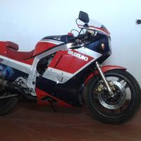 Suzuki GSX R 1100 - 1986