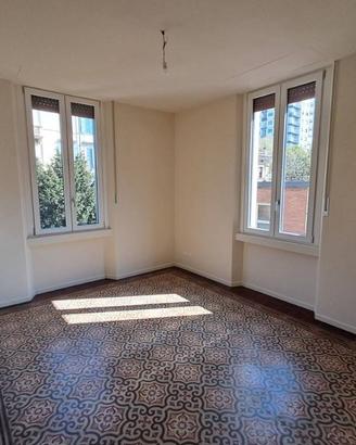 Appartamento di 145 m² con 4 locali e box auto a P
