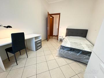 STANZA ARREDATA in appartamento condiviso