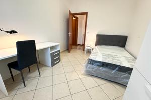 STANZA ARREDATA in appartamento condiviso