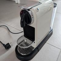 Macchinetta Nespresso CitiZ White

per ricambi